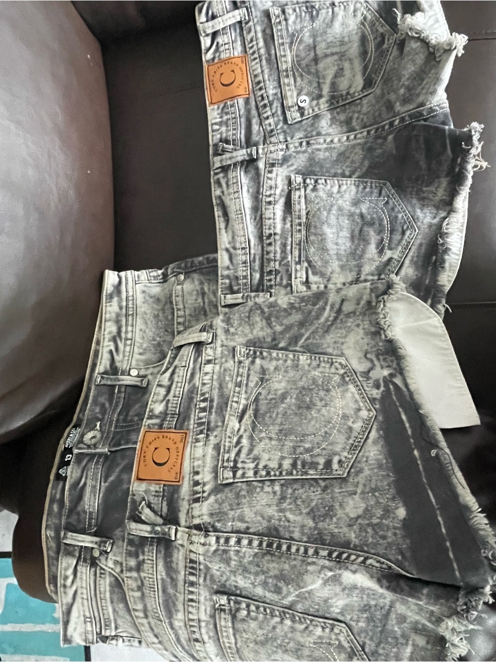 Women’s Acid-Wash Gray Jean Shorts - Distressed Frayed Hem (2 Pack)